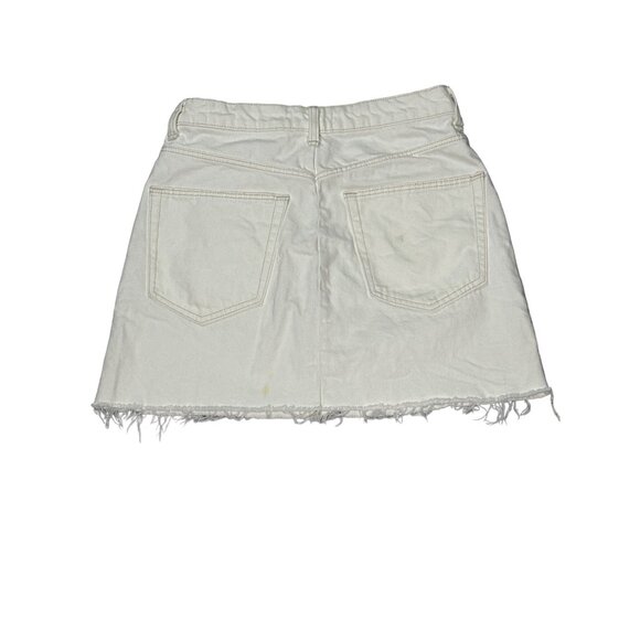 Zara Skirt Womens Medium White Denim Raw Hem Mini Short Distressed Fringe - Picture 2 of 7